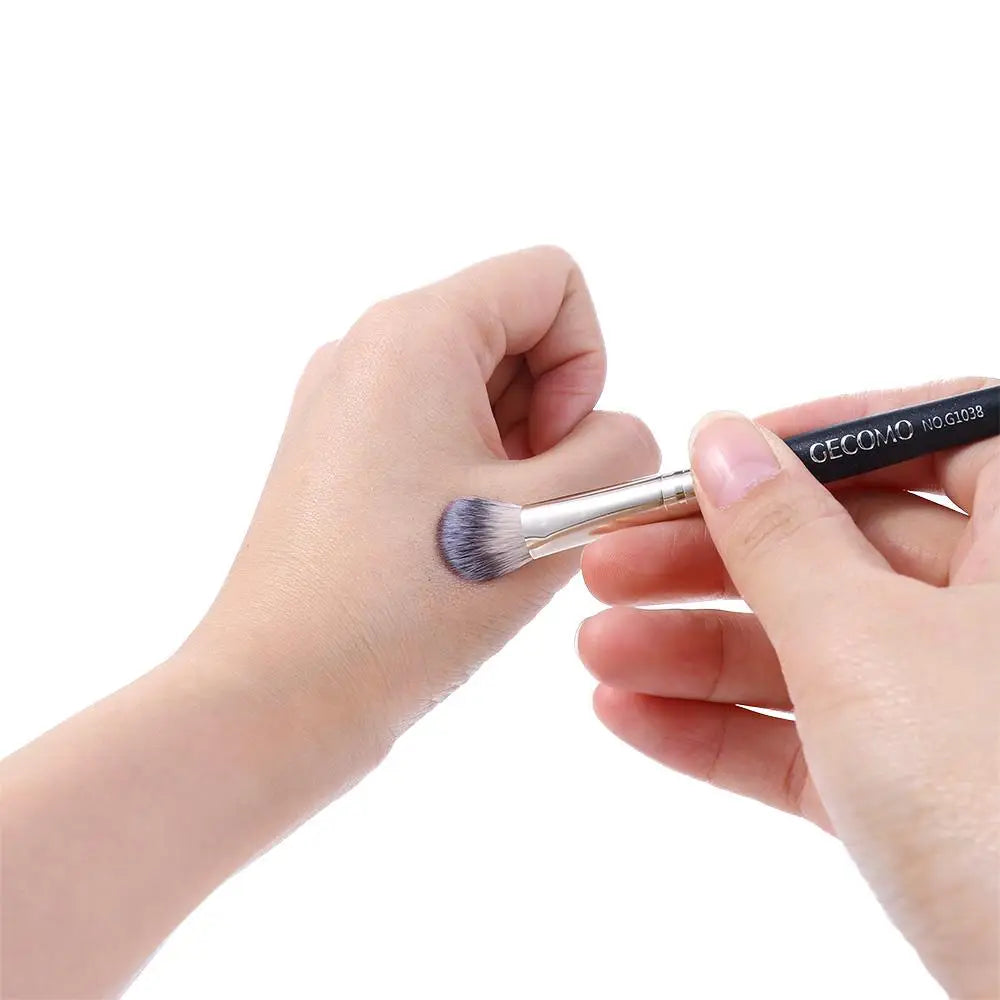 bristles Comfortable grip Beauty Tools Eye Cosmetic Brush Eye Shadow Brush Makeup Smudge Brush Double-ended Eyeshadow Brush