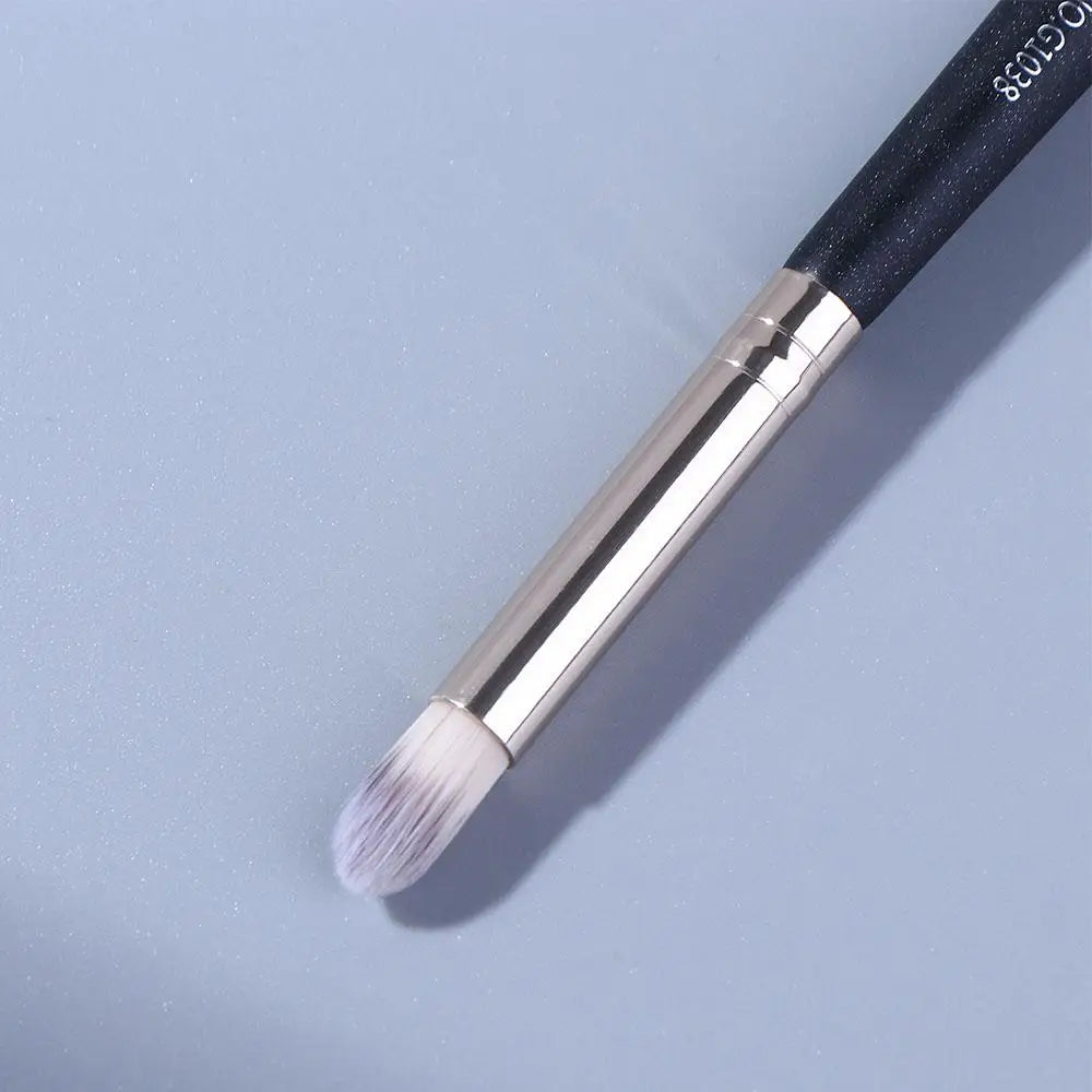 bristles Comfortable grip Beauty Tools Eye Cosmetic Brush Eye Shadow Brush Makeup Smudge Brush Double-ended Eyeshadow Brush