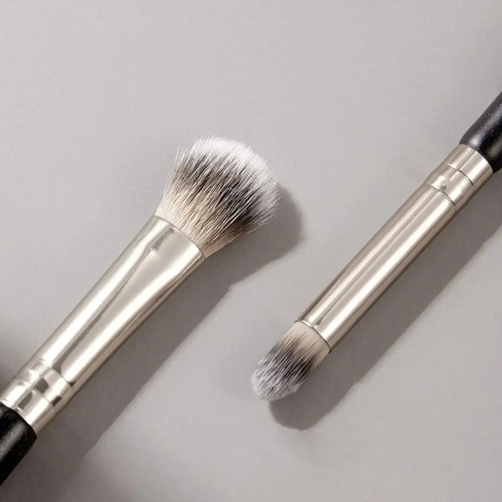 bristles Comfortable grip Beauty Tools Eye Cosmetic Brush Eye Shadow Brush Makeup Smudge Brush Double-ended Eyeshadow Brush